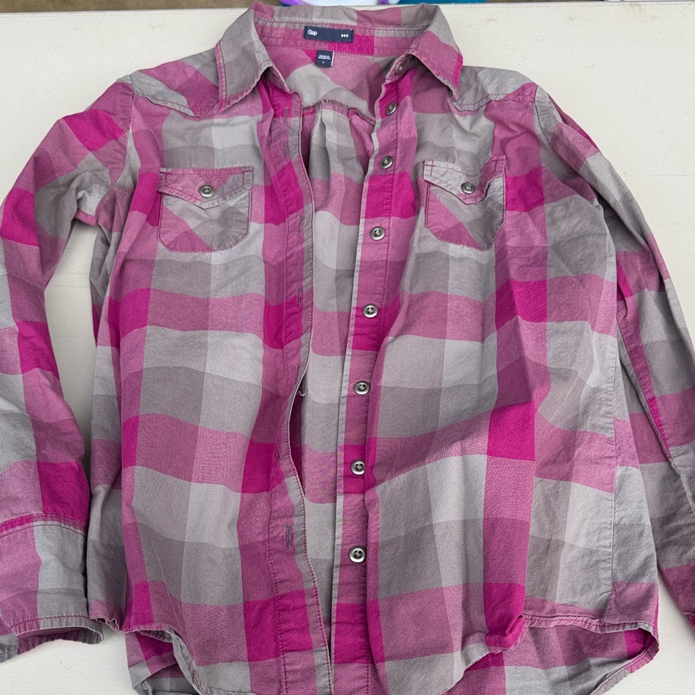 GAP Women's Pink and Gray Plaid Button Down Shirt